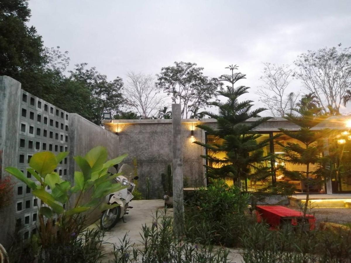 The Box Promkiri Lägenhet Nakhon Si Thammarat Exteriör bild