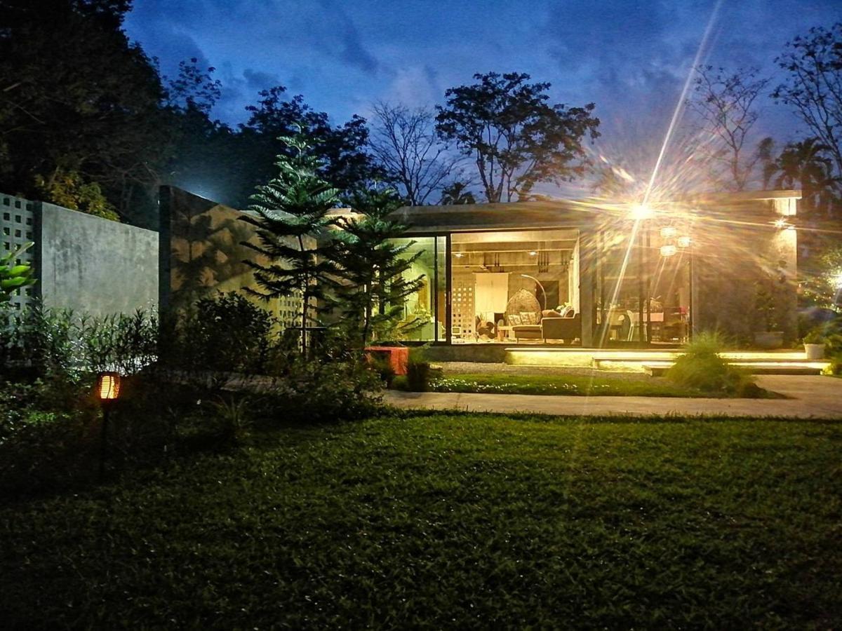 The Box Promkiri Lägenhet Nakhon Si Thammarat Exteriör bild